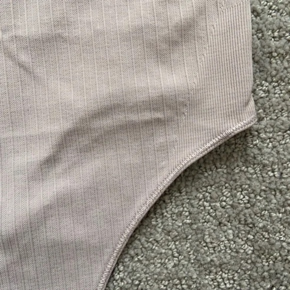 NWOT Lululemon Bodysuit - Picture 3 of 6